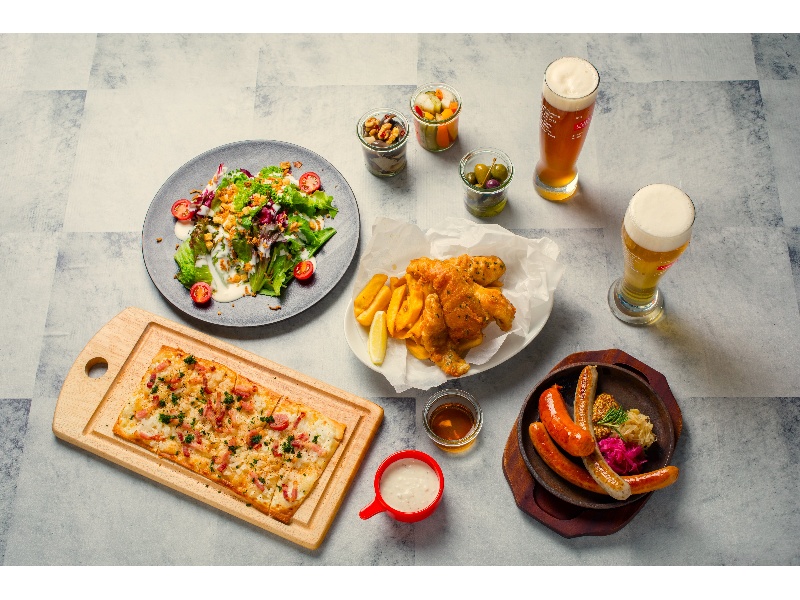 【2時間飲み放題付き】直輸入のドイツビールやカクテル、ワインが豊富♪ドイツの前菜、薄焼きピッツァ"フラムクーヘン"、自慢の国産豚のソーセージ盛合せ全8品を堪能する～￥4500ダンケコース～