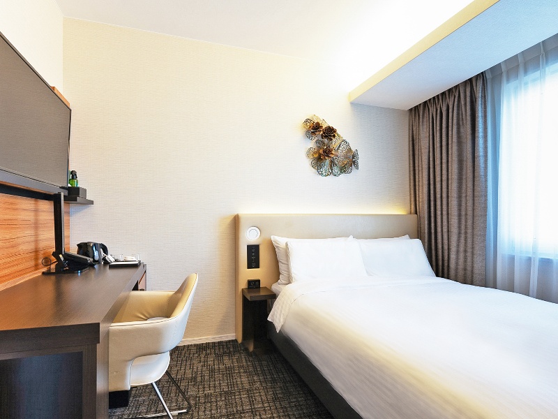 【ダブルルーム】16～17㎡／140cm幅ベッド