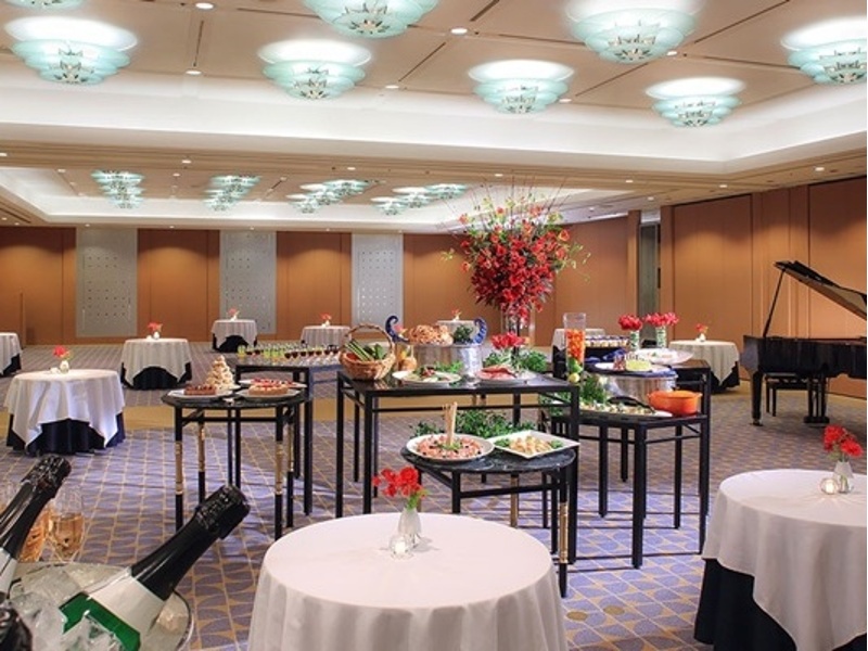 立食ブッフェイメージ