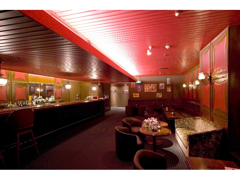 バー「モンルポー」二次会等貸し切りでご提供いたします