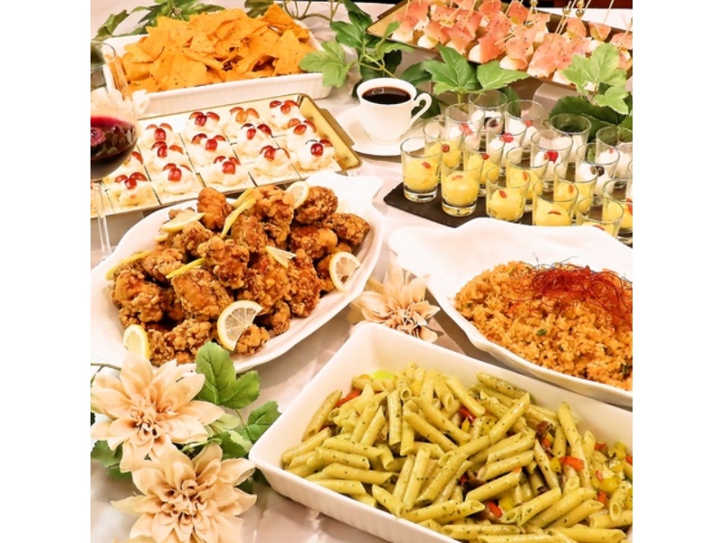 【一番人気！ベーシックプラン】料理8品+フリードリンクお一人5,000円