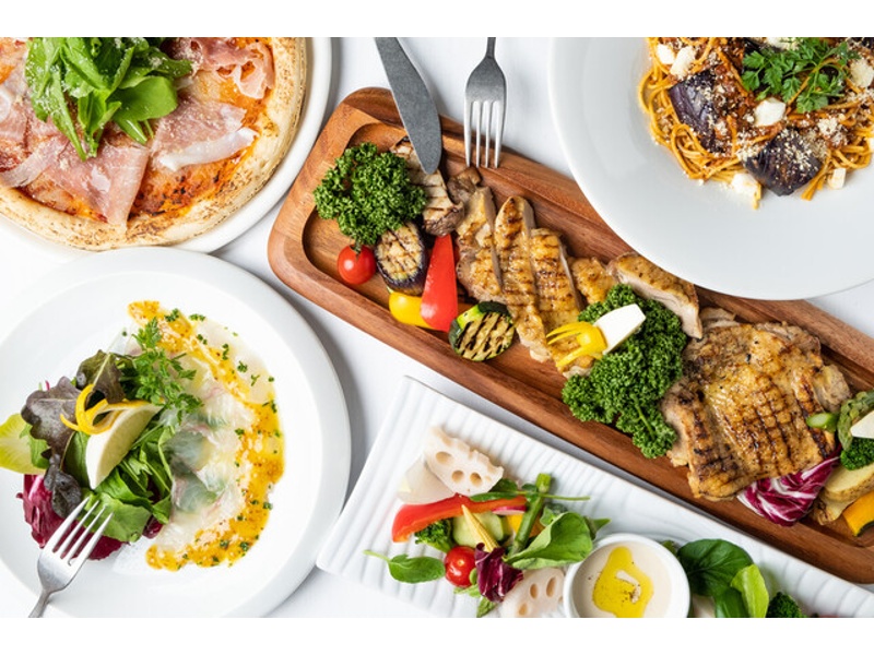 5,500円～ビュッフェ、テーブルシェアどちらも対応可能なため、用途に合わせてプランを調整可能です。