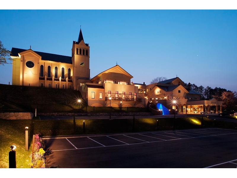 ブルーミントンヒル 【外観夜】