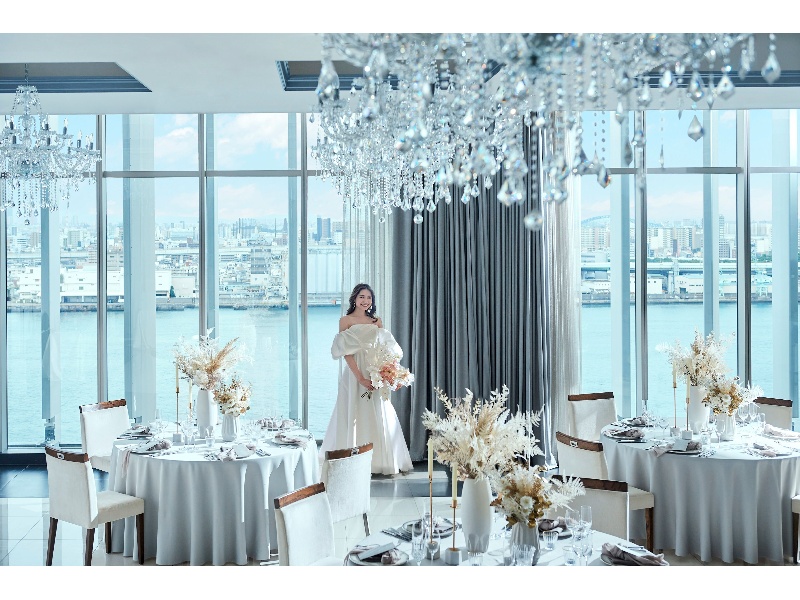 洗練されたホワイトシルバー基調で上品上質な15階アルジャンテブラン