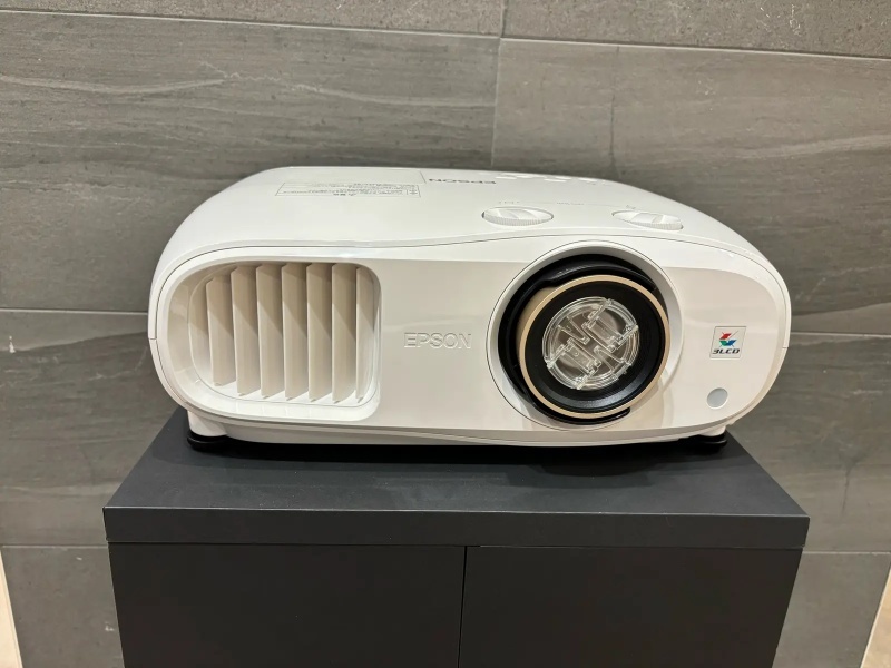 プロジェクター（ＥＨ-ＴＷ7100）