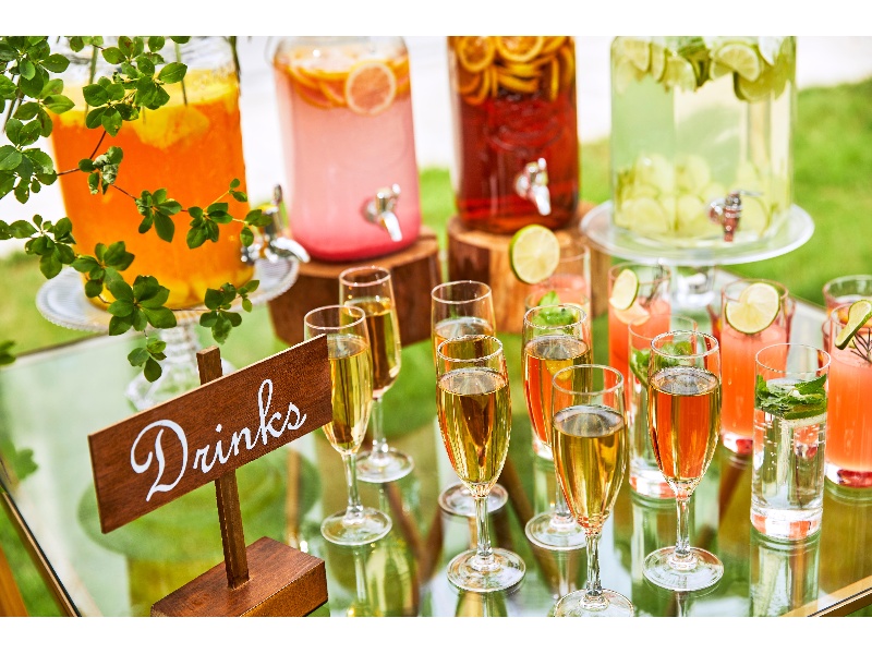 【ドリンク】
フリードリンク・ワンドリンク・バイオーダーなど、イベント内容に合わせてお選びいただけます。