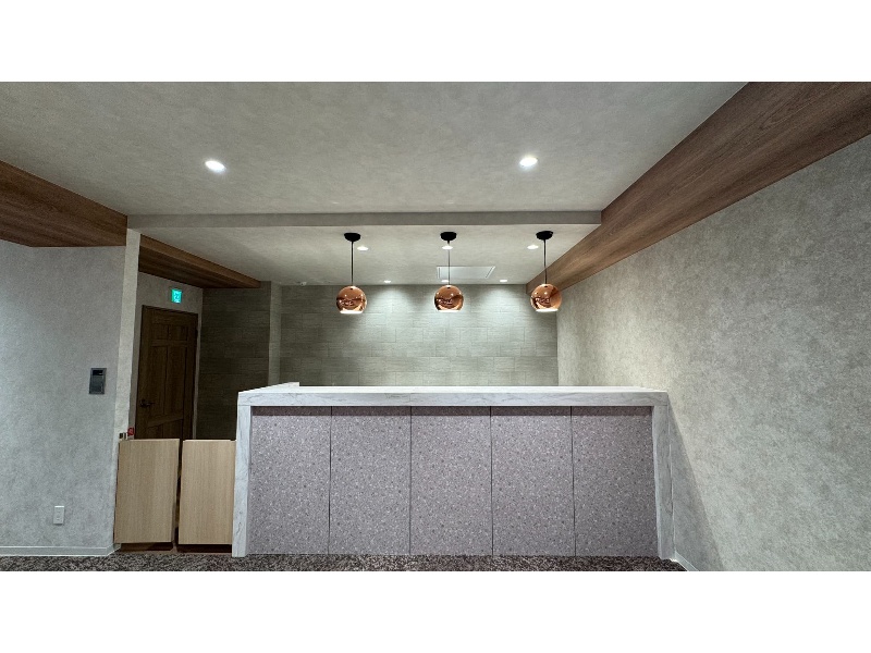 【バーカウンター- TIME SHARING 新橋駅前4F（銀座口）】