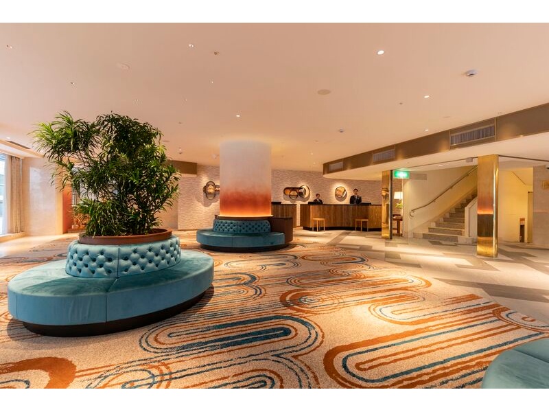 ホテルロビー周り