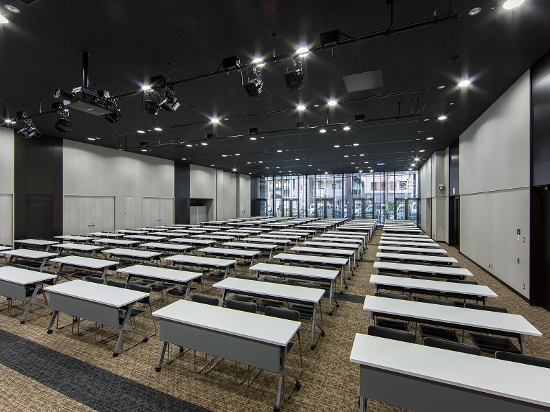 HALL 全体