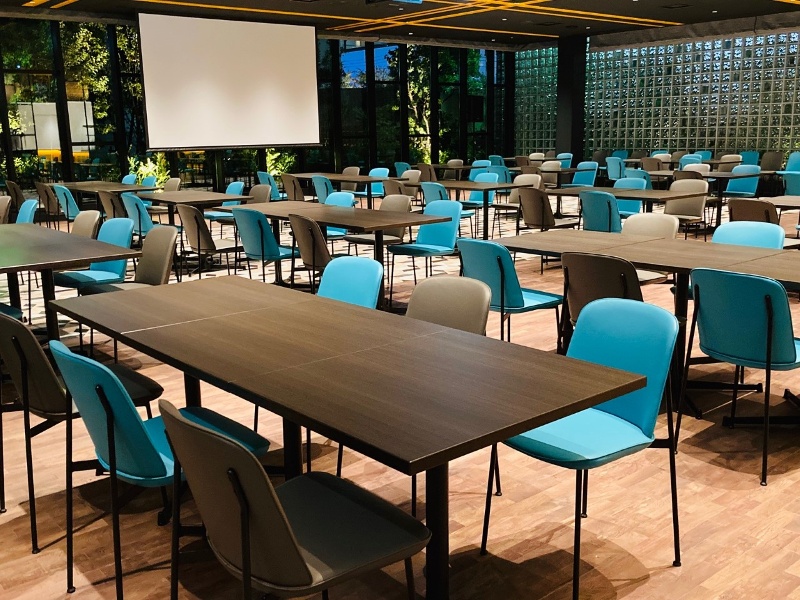 【The Garden Hall】
様々なセッティングが可能です。