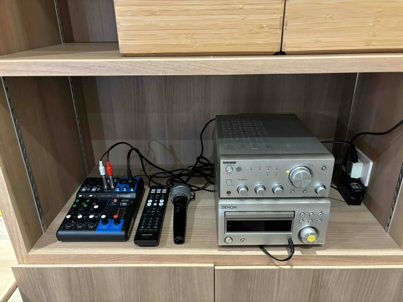 マイク、CDコンポ、アンプ、ミキサー