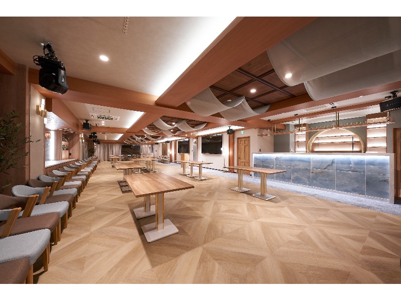 【メインフロア - 半立食レイアウト】- グレイドパーク 新橋駅前7F（銀座口）