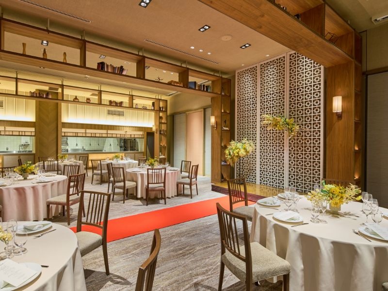 THE NORTH GALLERY（立食160名/着席135名/スクール120名/シアター180名）