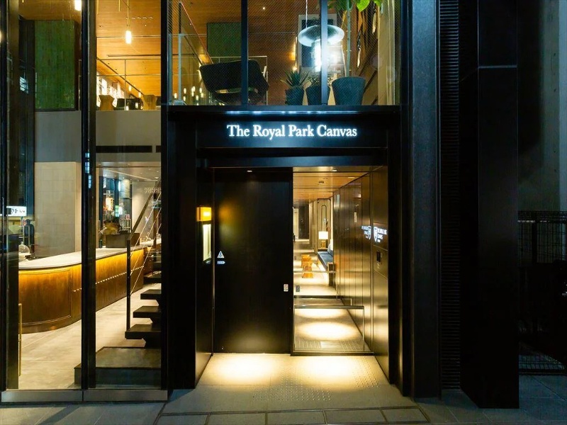 THE ROYAL PARK CANVAS GINZA 8の14階にございます。