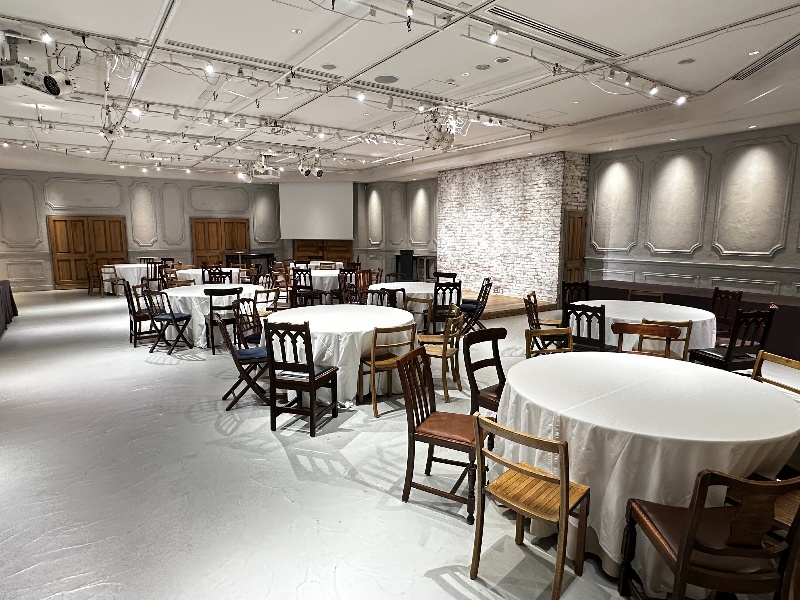 【1F BANQUET】
246㎡
天井高3.5ｍ