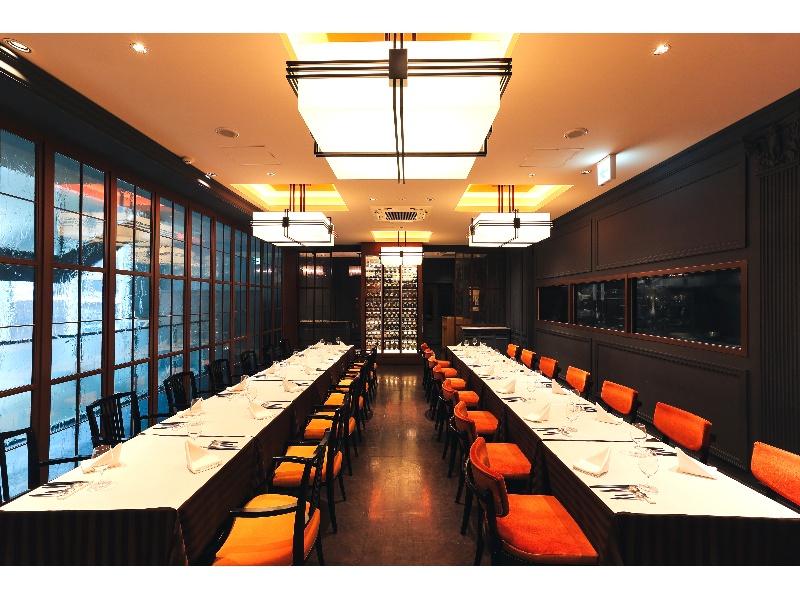 クラブチャイナ
流しテーブル
28名様まで