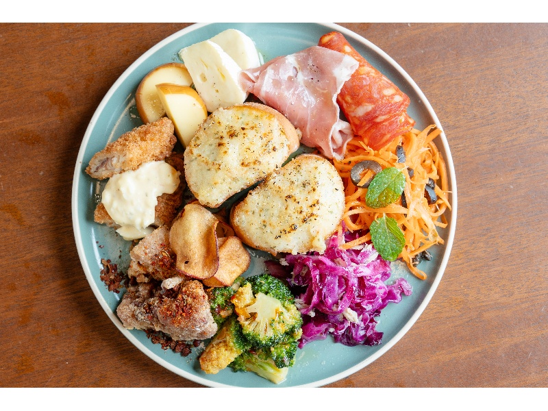 前菜盛り合わせ