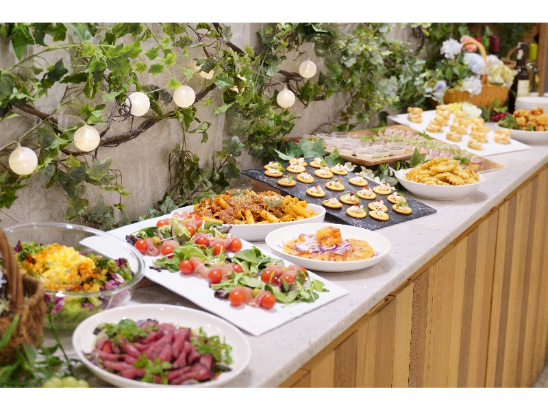 ＼幹事さん必見！／手ぶらでOK！準備も片付けも全部おまかせパック！
【会場3時間＋お料理3プラン＋2h飲み放題付き】