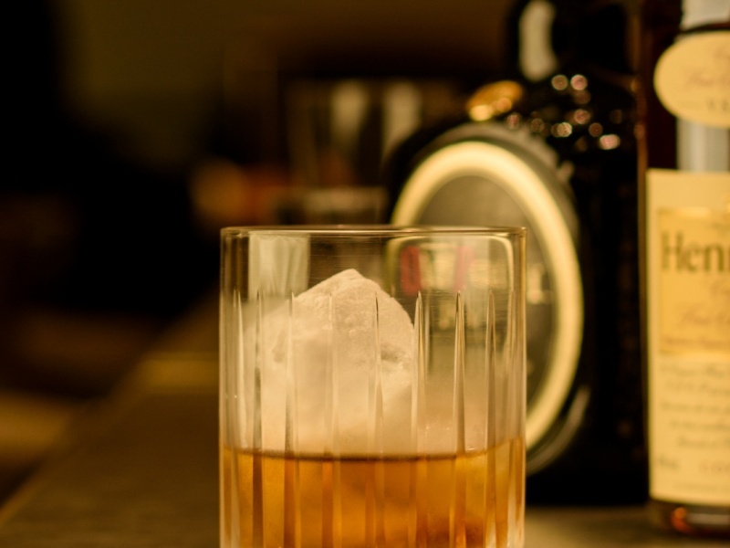 メンバーズサロンエルミー（会員制ラウンジ）