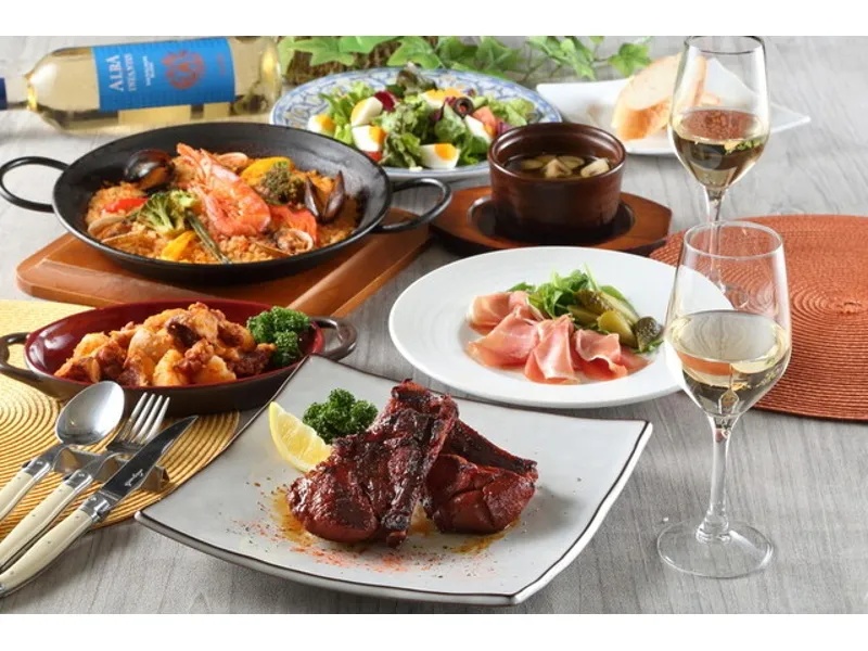 【テーブルシェア：5,000円】大皿提供（59名様迄）＋飲み放題付