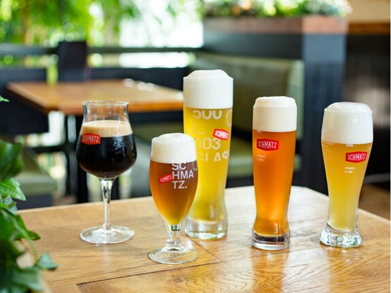 シーズナルビール/seasonal beersは月替わりで多数ご用意しております。