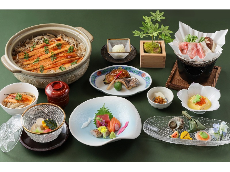 【夏の個室会食】夏の集いを華やかに演出します。和会席【雅 -みやび-】　￥8,000 　【漣 -さざなみ-】 ￥12,000　