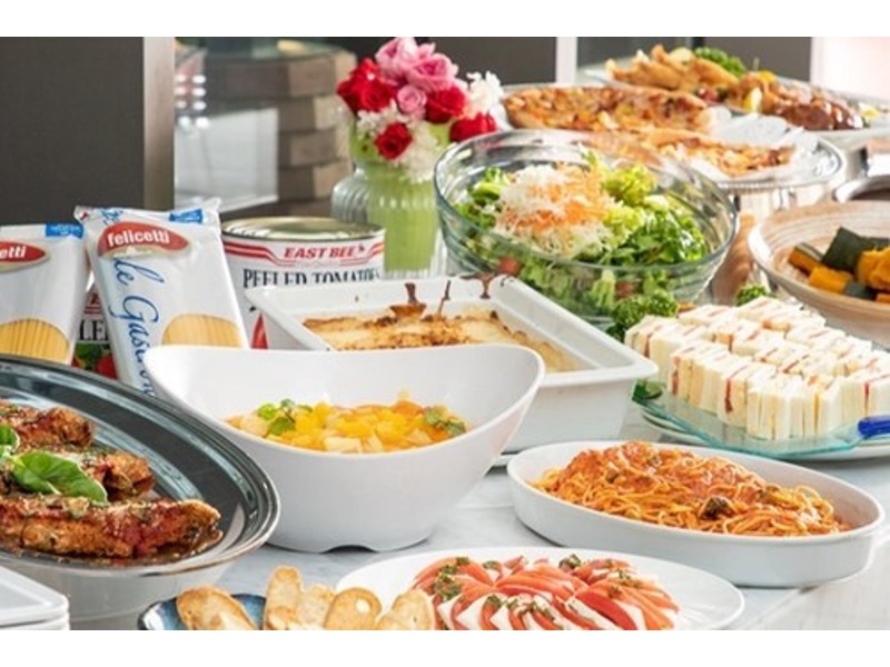 【ビュッフェプラン：4,400円】軽めのお料理5品＋飲み放題付き