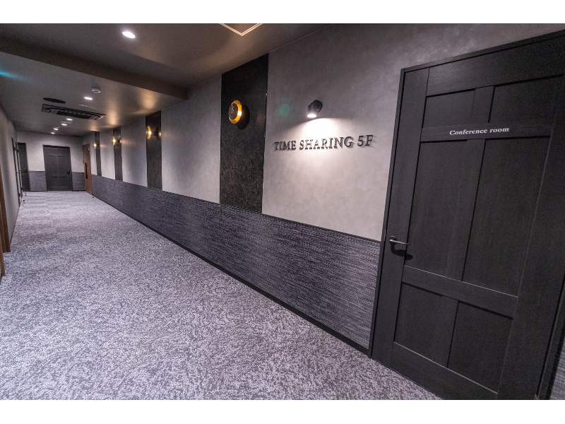 【廊下- TIME SHARING 新橋駅前5F（銀座口）】