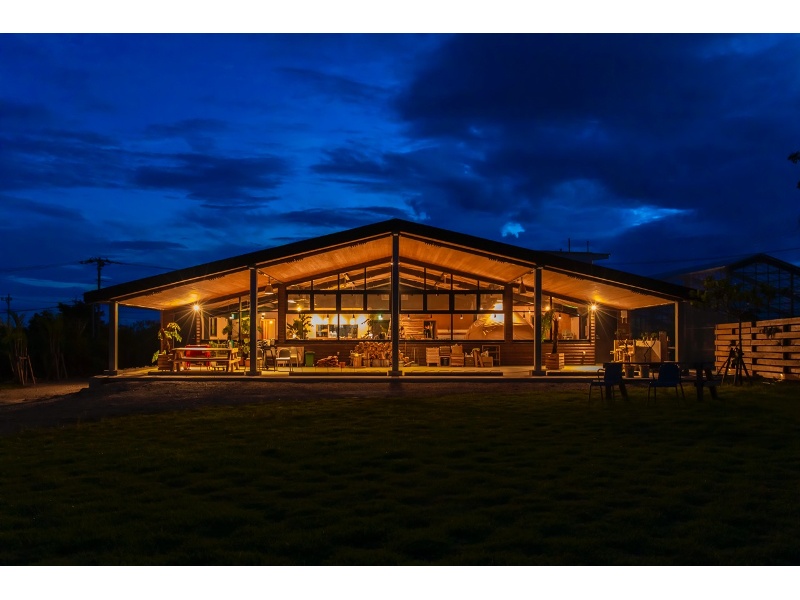 多目的棟（夜景）