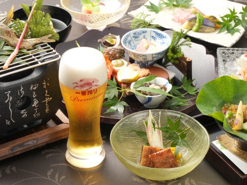 飲み放題付特別懐石プラン【社内のお祝いや取引先との会食におすすめ】（120分）