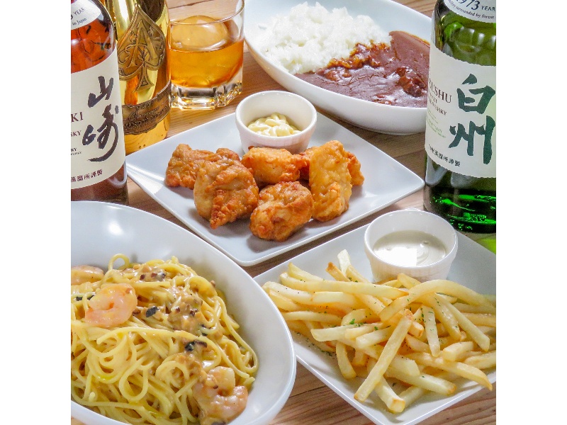 美味しいフードやお酒をご用意してます。