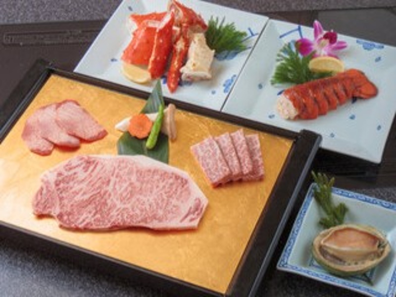 【12/1～1/3】ランチタイム限定価格！【月の宴】　上焼肉＆しゃぶしゃぶ＆すき焼きの食べ放題　飲み放題付き【2時間制】