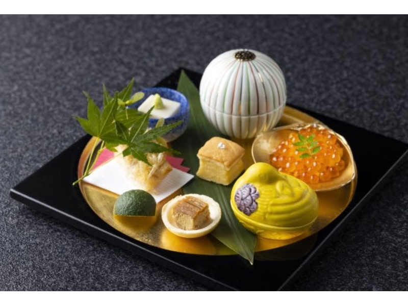 【ランチタイム限定】おひとり8,000円〜
個室昼会席プラン