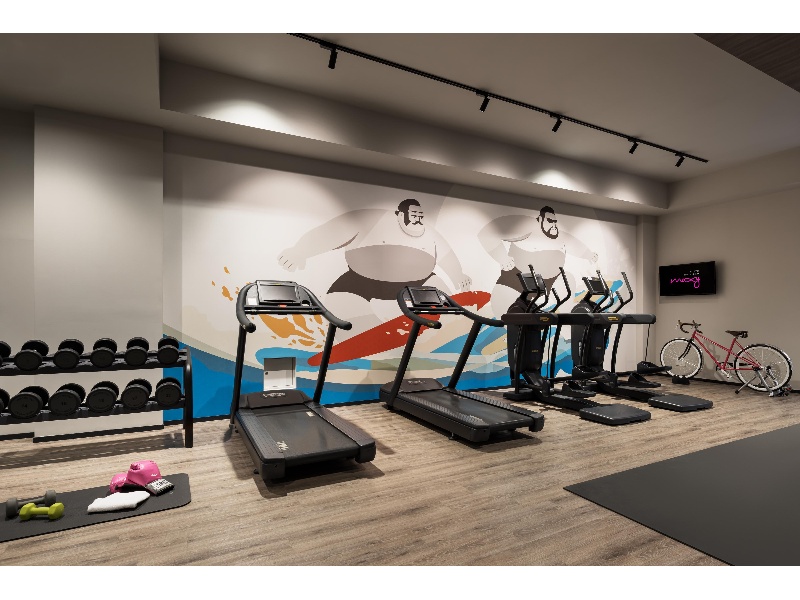 フィットネスジム(地下1階):
ご宿泊のお客様専用。ワークアウトに!新型コロナウイルス感染症対策より、予約制となっております。