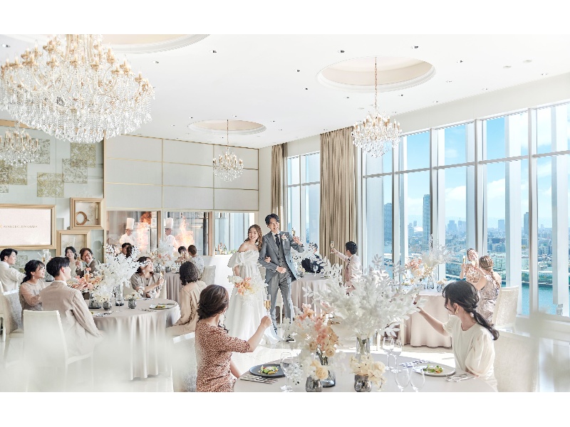 オーシャンビューの開放感あふれるバンケット