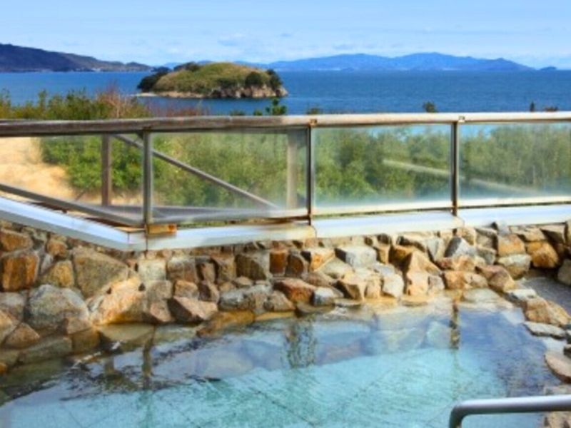 露天風呂
瀬戸内海を眺めながら、ゆったりとお楽しみください。