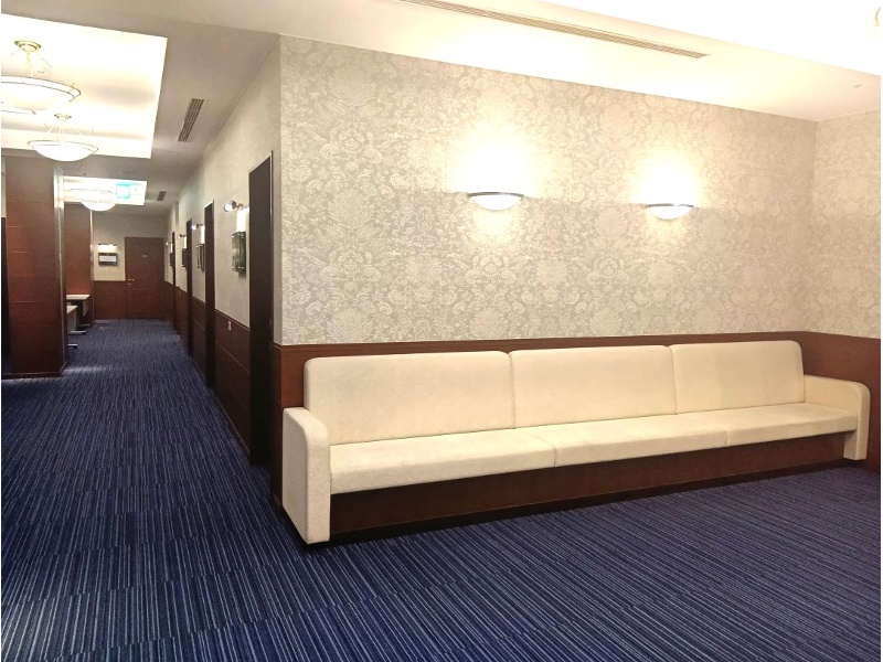 うめだMホール　ロビー