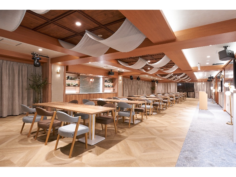 【メインフロア - 島型レイアウト】- グレイドパーク 新橋駅前7F（銀座口）