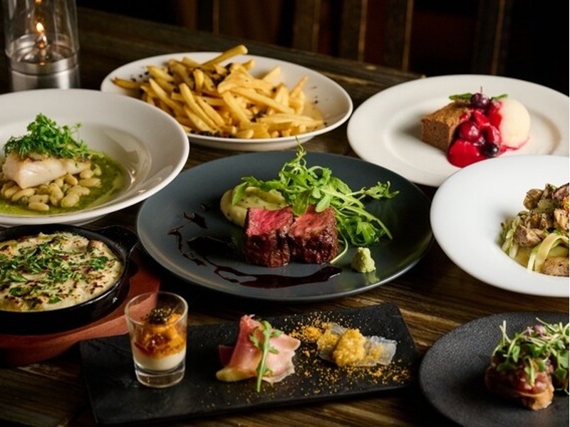 【Premiumコース＋2.5時間飲み放題】和牛と魚料理のWメイン、トリュフや季節の前菜など全8品Cafe付　テラスも予約可能