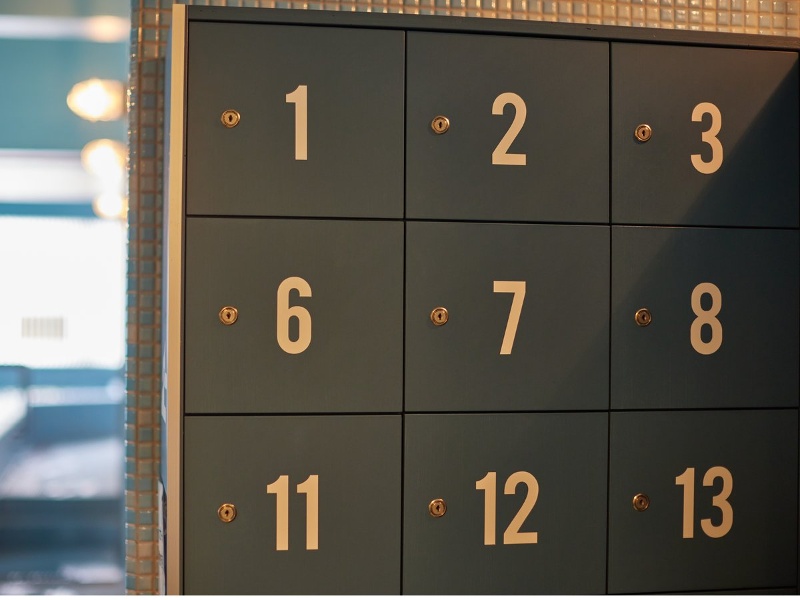 簡易ロッカー完備！