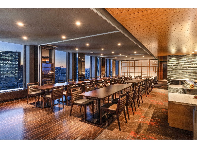 和風ダイニング＆バーFUGA（風雅）25F　
バーエリア　会食形式
40名さま着席形式イメージ