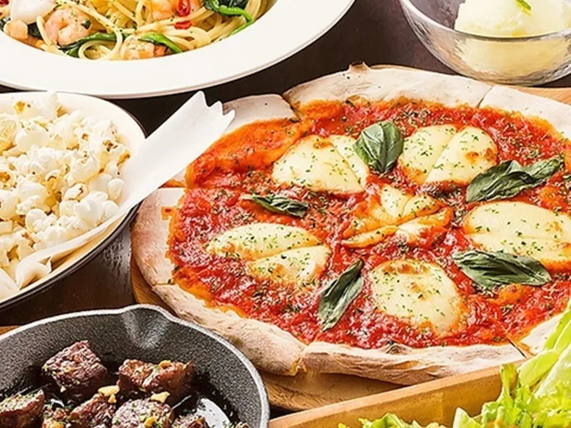 パーティープラン（料理、飲み放題2時間、ダーツ投げ放題、カラオケ、個室料込）