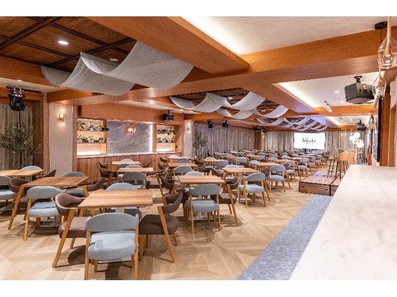 【グレイドパーク 新橋駅前7F（銀座口）】