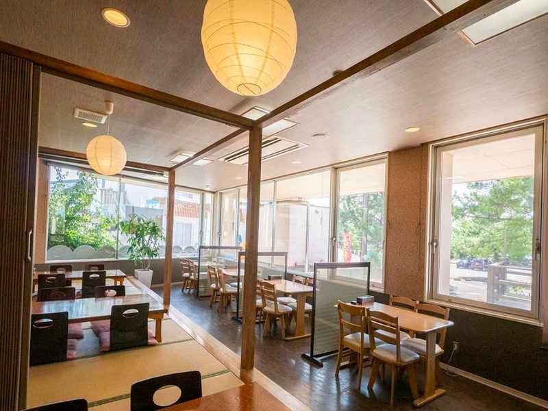 お食事処　四季咲