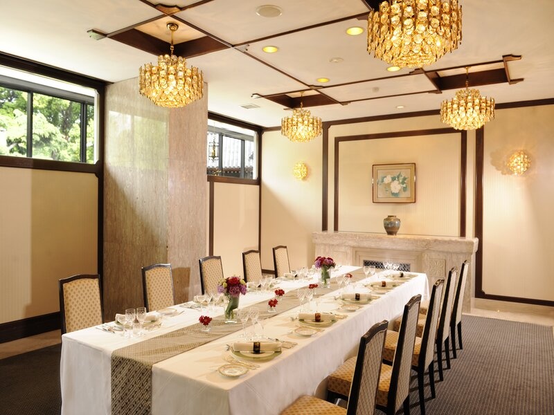 【2Fつつじの間】