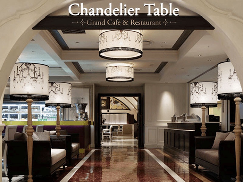 シャンデリアテーブル （Chandelier Table）