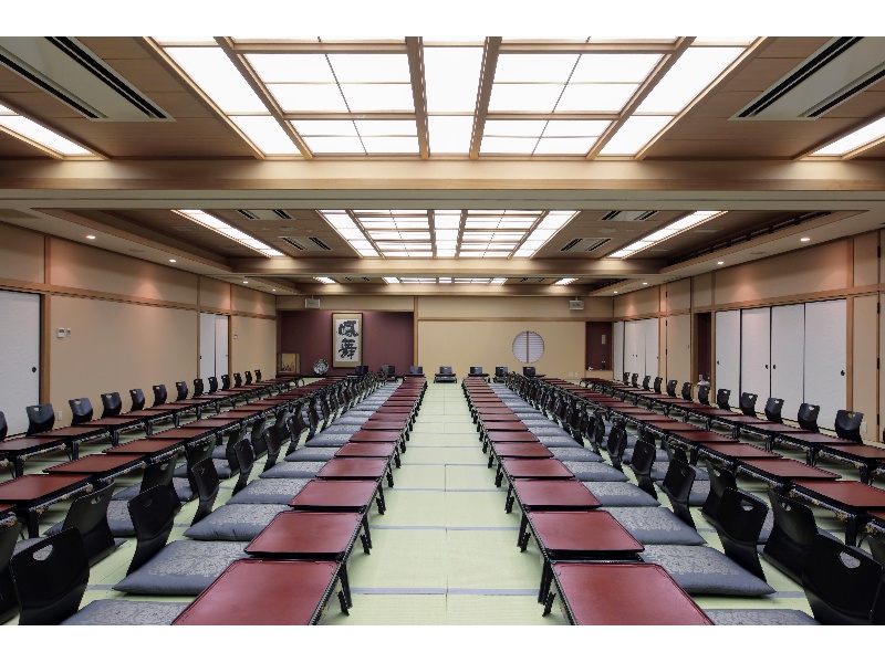 大宴会場・椅子テーブルも可