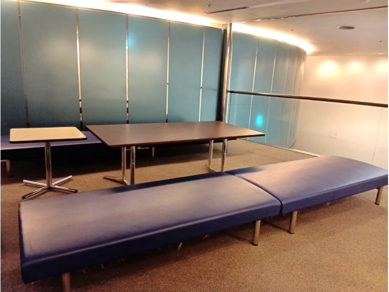 オーバルホール　休憩コーナー