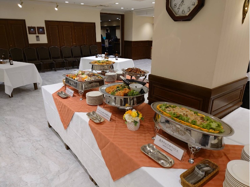 ブッフェ料理　ホワイエ会場②