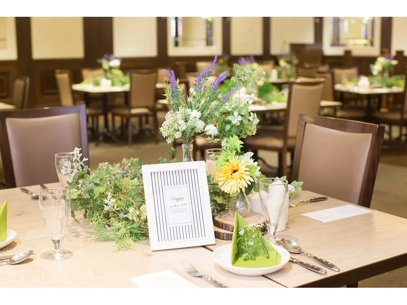 【全 7品 】【企業様向け・3時間プラン】全7品＋飲み放題付き　メインは当店名物グリルソーセージ　テーブルシェア対応プラン